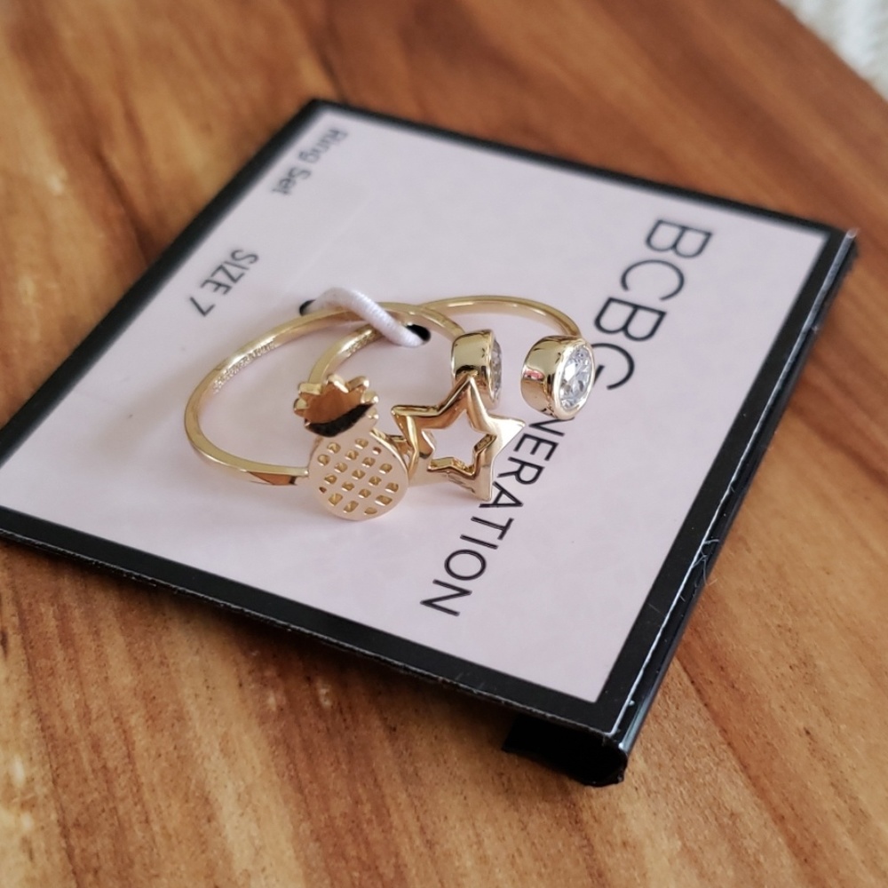 BCBGENERATION Summer Pineapple Star Ring set  Sz 7
